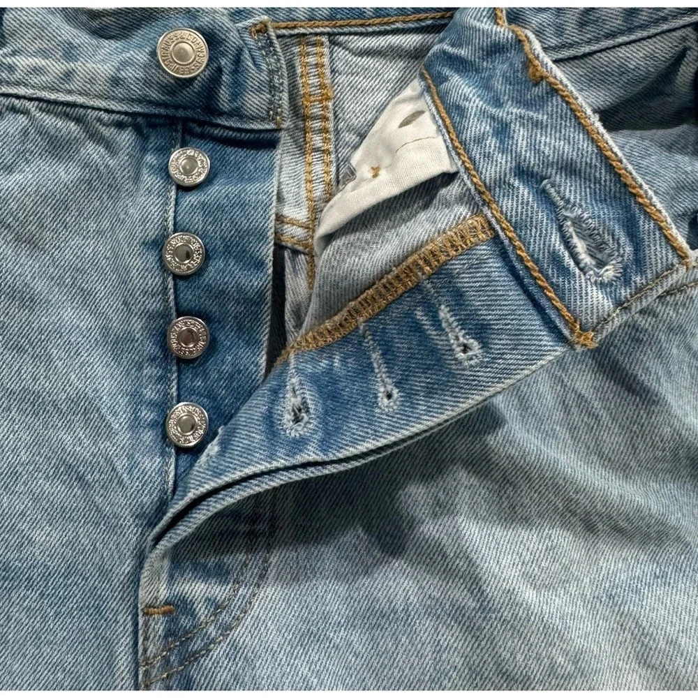 Levi's 501 Jeans Mens 31x30 Blue Light Wash Button Fly Straight Leg Indie Sleaze
